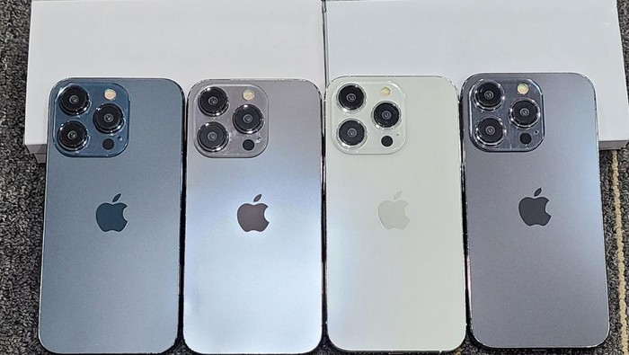 iPhone 15