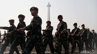Apel pengamanan KTT ASEAN diikuti personel gabungan TNI-Polri.  