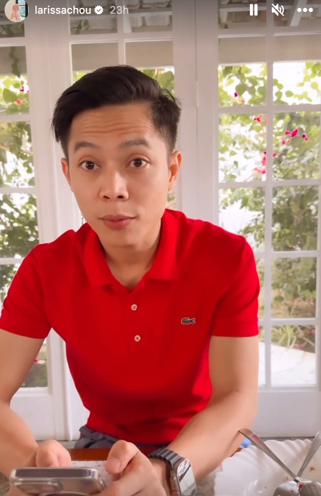 Kemunculan wajah Ikram Rosadi ini menurut Larissa Chou sesuai dengan permintaan pengikutnya di media sosial. Sesuai request kalian ya dimunculin. Beliau tipenya nggak banyak bicara, jadi jangan harap beliau ketawa-ketawa atau banyak ngomong, jelas wanita dengan nama asli Larissa Gunawan itu. Foto: Dok. Instagram Larissa Chou, Ikram Rosadi