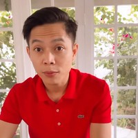 Kemunculan wajah Ikram Rosadi ini menurut Larissa Chou sesuai dengan permintaan pengikutnya di media sosial. Sesuai request kalian ya dimunculin. Beliau tipenya nggak banyak bicara, jadi jangan harap beliau ketawa-ketawa atau banyak ngomong, jelas wanita dengan nama asli Larissa Gunawan itu. Foto: Dok. Instagram Larissa Chou, Ikram Rosadi