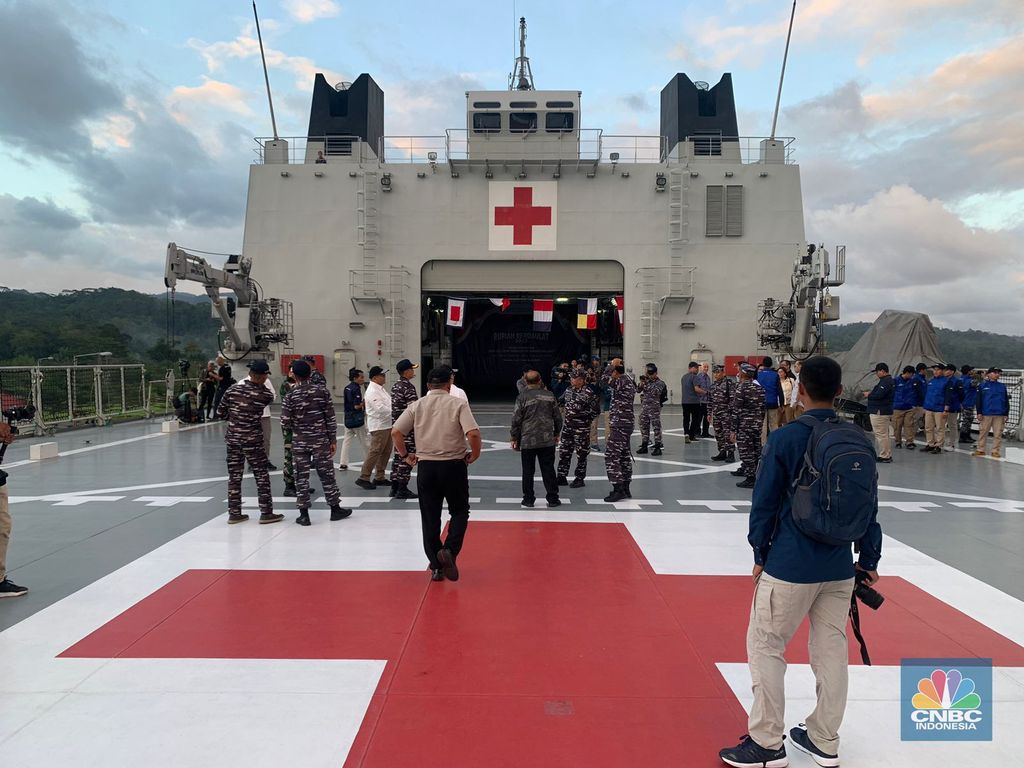 Pelepasan Ekspedisi Rupiah Berdaulat 2023 Bank Indonesia bekerja sama dengan TNI Angkatan Laut Pulau Banda- Pulau Kei-Dobo-Pulau Larat-Adaut pada Jumat (1/9/2023). (CNBC Indonesia/Jefriando)
