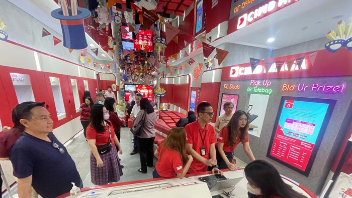 Roadshow CIMB Niaga Digital Lounge Carnival CIMB Niaga menggelar roadshow CIMB Niaga digital lounge carnival di Jakarta. Acara ini mengedukasi masyarakat untuk memanfaatkan kemudahan layanan perbankan.