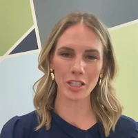 Untuk anak-anakku, keenam anak ayamku yang masih kecil. Kamu adalah bagian dari diriku. Sekarang saya dapat melihat bahwa selama empat tahun terakhir saya berada dalam arus bawah yang membawa kita pada bahaya. Aku tidak akan pernah membawamu ke dalam kegelapan dengan sengaja. Aku dituntun untuk percaya bahwa dunia ini adalah tempat yang jahat,” ungkap Ruby di pengadilan. Foto: Dok. YouTube