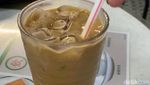 Sarapan French Toast dan Es Teh Susu di Kopitiam Legendaris Hong Kong