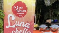 Das Bistro merupakan pengisi katering untuk Lunachella. Terlihat ada standing banner yang menjadi identitas mereka.