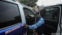 Penerapan pengujian emisi kendaraan dinas kepolisian akan sama seperti yang diterapkan ke masyarakat.   