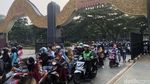 TMII Resmi Dibuka, Tiket Gratis Bikin Pengunjung Membludak