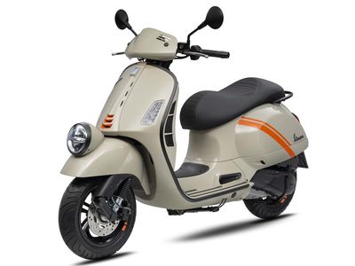 Vespa GTV Meluncur di Indonesia, Jangan Kaget Lihat Harganya