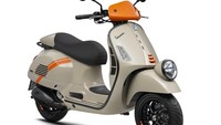 Vespa GTV dijual dengan harga Rp 176 juta on the road Jadetabek. Harga itu malah lebih mahal dibanding LCGC Daihatsu Sigra tipe X Deluxe AT yang harganya Rp 174,1 juta.  Foto: Dok. Vespa