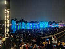 Dancing Fountain & Kereta Gantung Jadi Favorit Pengunjung TMII