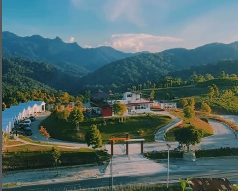 Alahan Panjang di Solok, Sumatera Barat (Foto: Instagram @alahanpanjang.stayvacation)