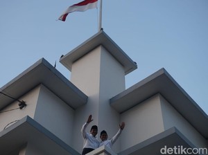 Anies-Cak Imin Cerita Perobekan Bendera Biru Belanda di Hotel Majapahit