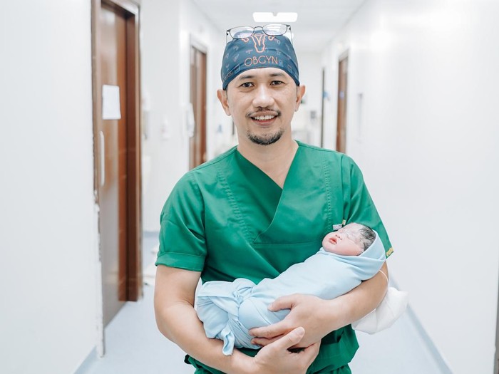 Bayi tabung ke-200 di Klinik Blastula RS Siloam Sriwijaya.
