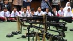Kala Siswa-siswi Mengenal Persenjataan TNI AD