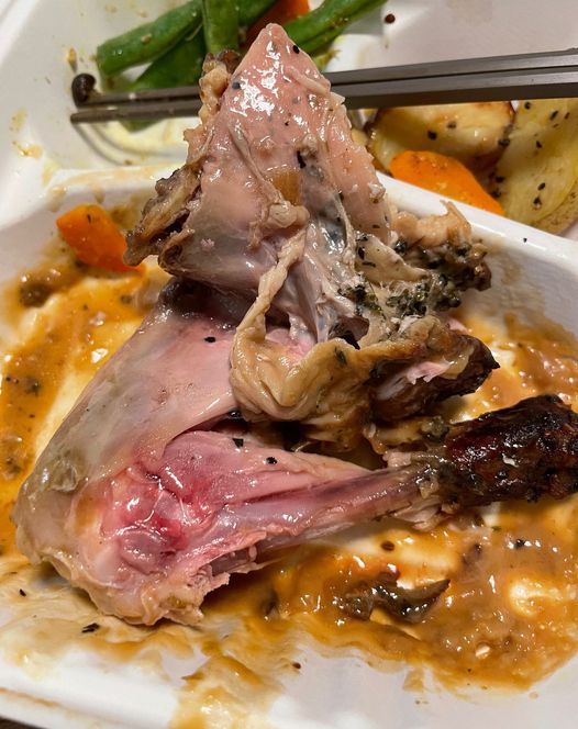 'Chicken Anxiety' Netizen Khawatir Makan Ayam Tak Matang