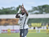 Emosionalnya David da Silva Usai Kembali Cetak Gol