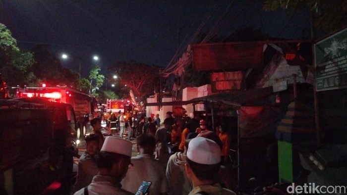 Kebakaran Kenjeran Surabaya