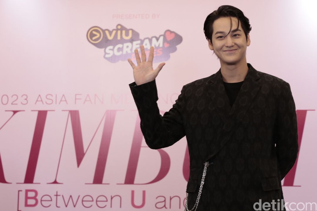 Kim Bum dalam sesi konferensi pers fanmeeting Kim Bum 'Between U and Me' di Hotel Indonesia Kempinski, Sabtu (2/9/2023).