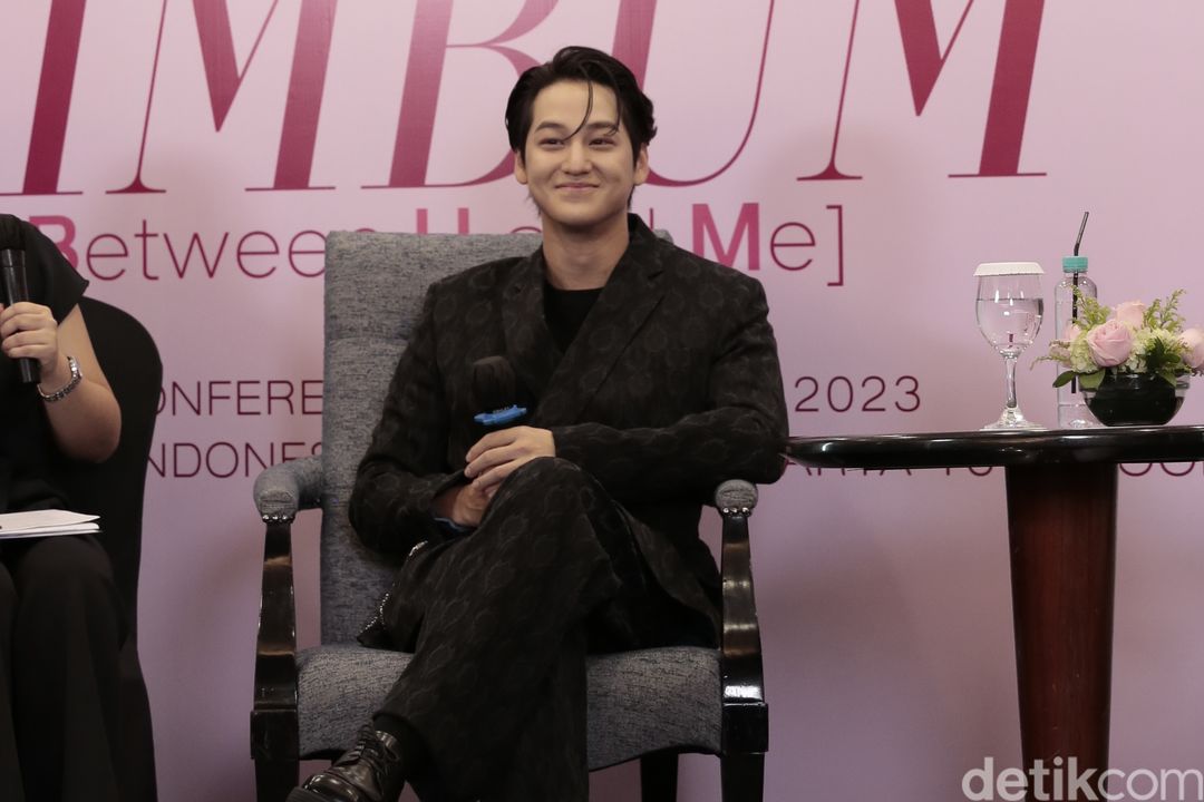 Kim Bum dalam sesi konferensi pers fanmeeting Kim Bum 'Between U and Me' di Hotel Indonesia Kempinski, Sabtu (2/9/2023).