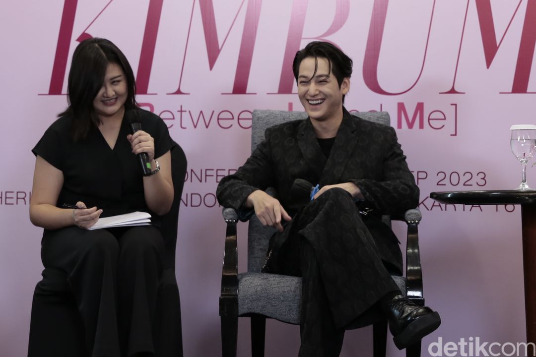 Kim Bum dalam sesi konferensi pers fanmeeting Kim Bum 'Between U and Me' di Hotel Indonesia Kempinski, Sabtu (2/9/2023).