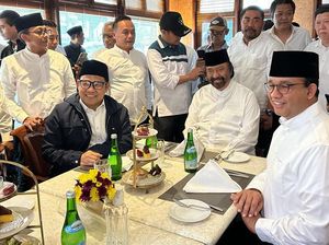 Momen Anies-Cak Imin-Surya Paloh Duduk Satu Meja di Lokasi Deklarasi