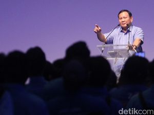Canda Prabowo soal Partai Keluar Masuk di Koalisi: Kayak Nggak Tahu Aja