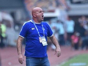 Respons Bojan Hodak soal Rumor Wiljan Pluim Merapat ke Persib