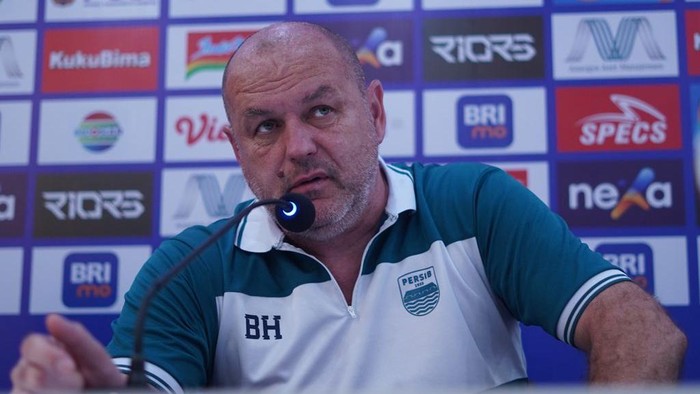 Pelatih Persib Bandung Bojan Hodak.