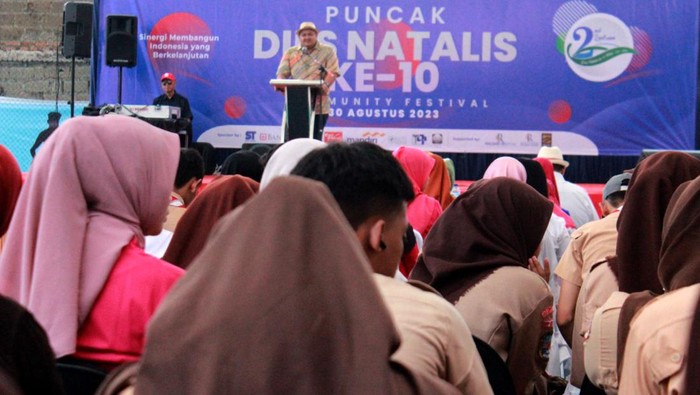 Pengukuhan Universitas MH Thamrin Kampus Jawara Universitas MH Thamrin didapuk sebagai 'Kampus Jawara' yang identik kepada sesuatu yang baik, sebagai juara dalam hal-hal baik.