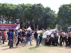 Petugas Gabungan di Bojonegoro Gelar Sispamkota Jelang Pemilu