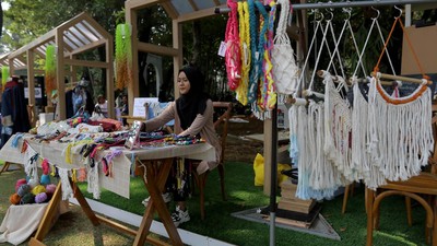 Ratusan UMKM Meriahkan West Java Festival 2023