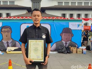 Reporter detikJabar Raih Penghargaan di Jabar In Frame 2023