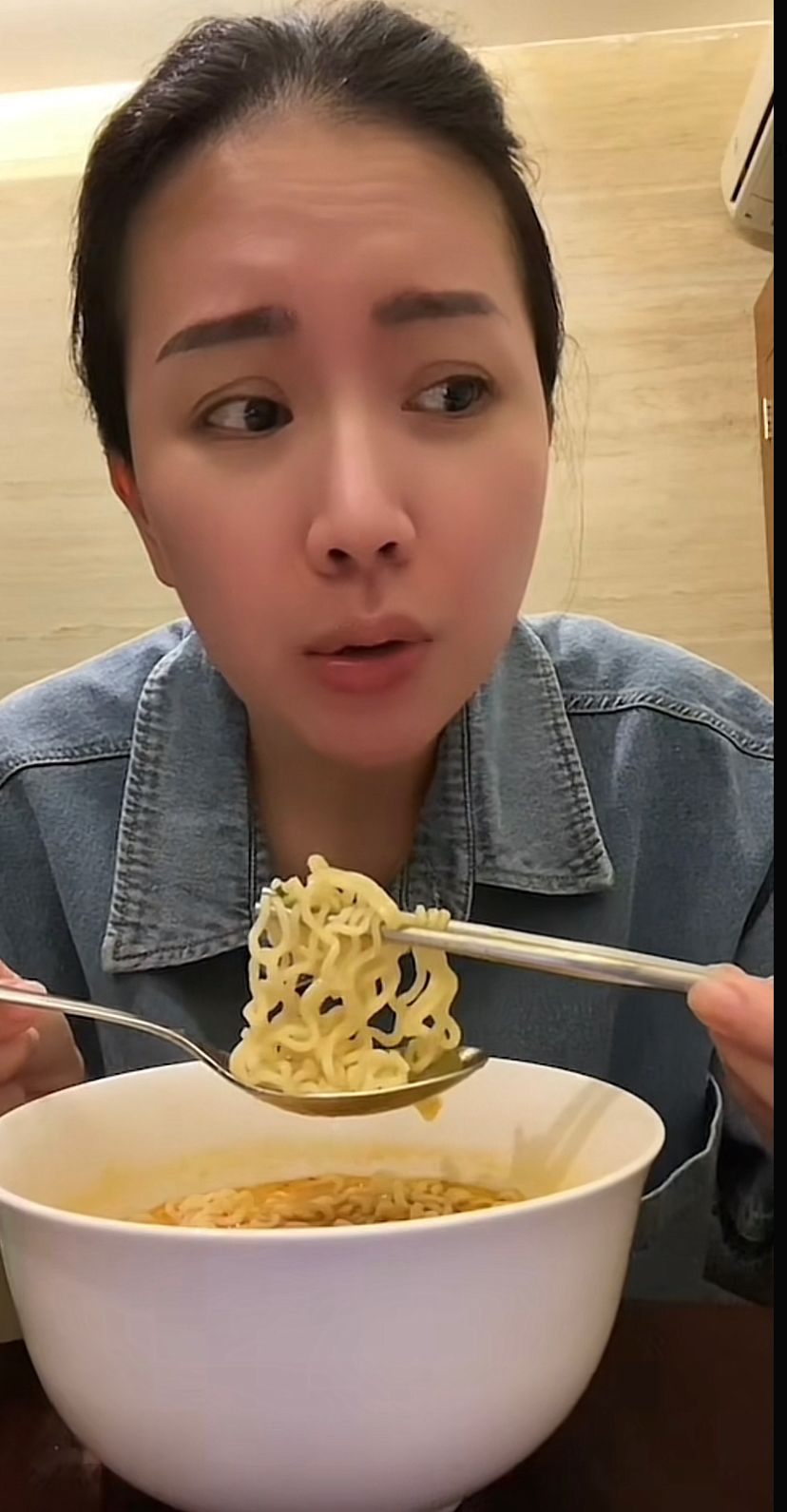Review Mie Gaga