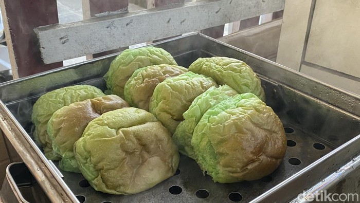 Roti Pandan Anti Galau.