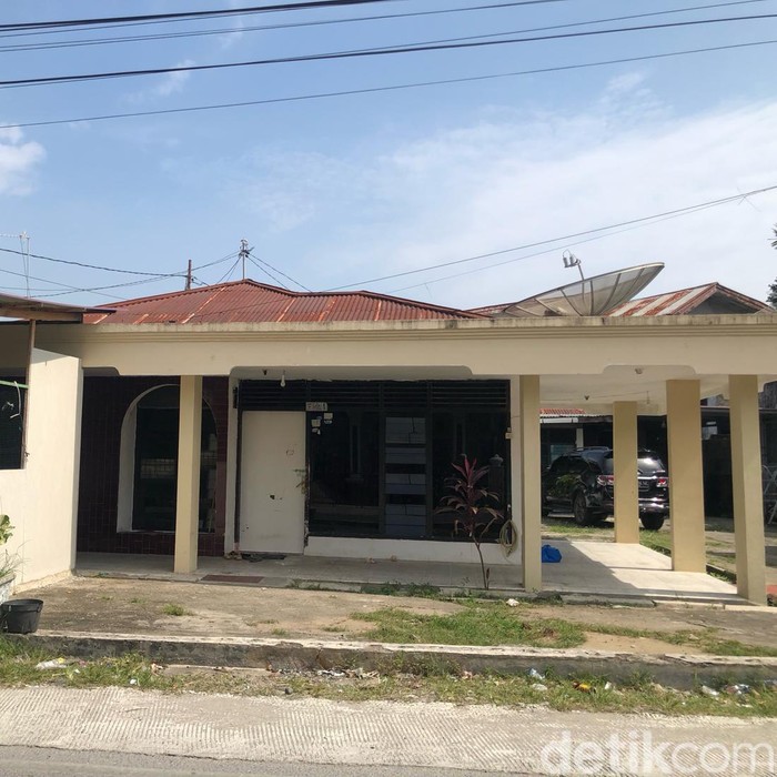 Rumah di Padang yang dijadikan tempat ibadah jemaat gereja. (M Afdal/detikSumut)