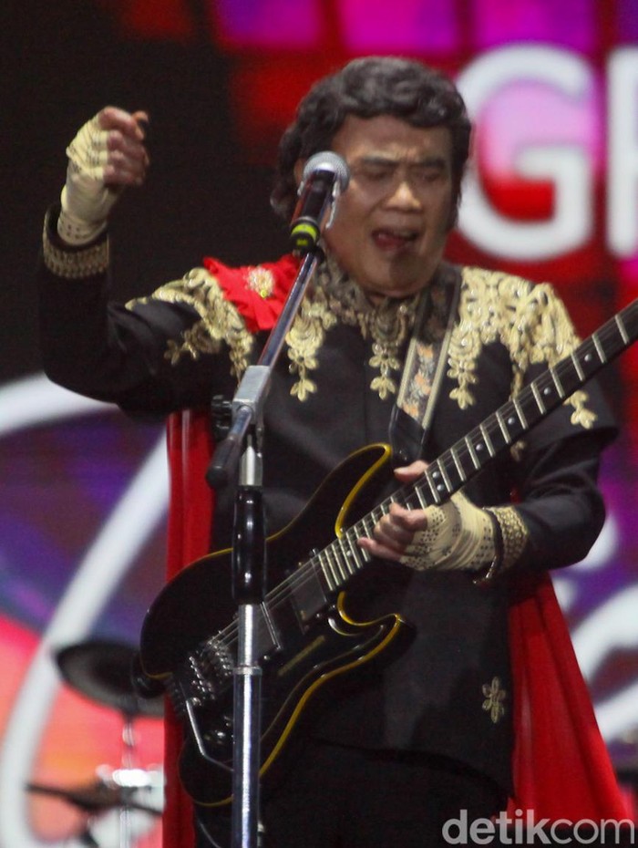 Soneta x Dipha Barus Penampilan H Rhoma Irama bersama Soneta X Dipha Barus di Synchronize Festival 2023.