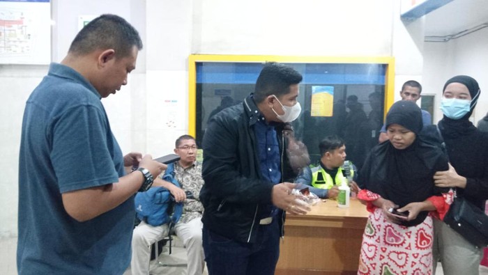 Keluarga tahanan titipan yang tewas di dalam lapas di Jambi.