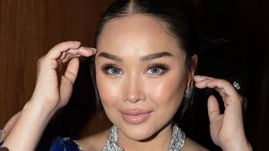 5 Potret Titi Dj Dandan Sendiri Wajahnya Manglingi, Netizen: Kayak Beda Orang