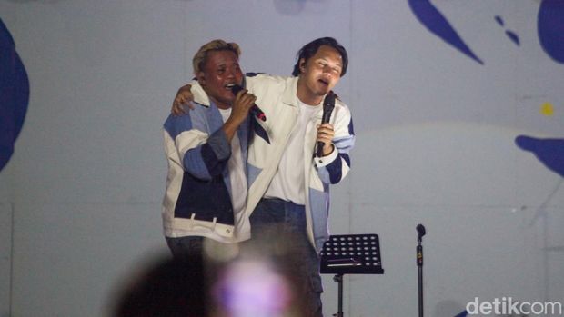 Aksi Kocak Duo Sule-Rizky Febian di Panggung Synchronize Fest