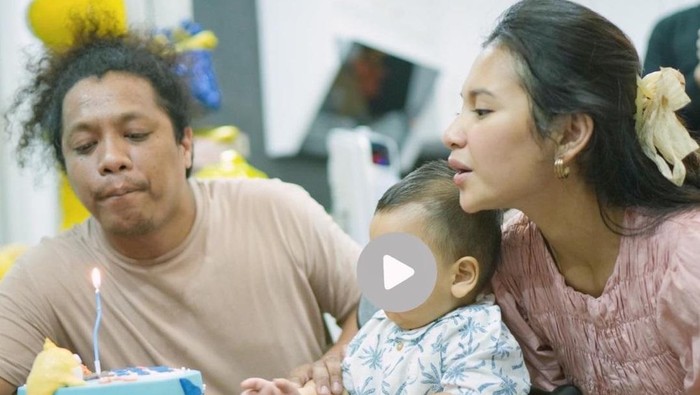 Anak Indah Permatasari dan Arie Kriting