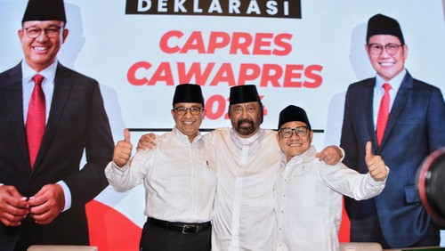 Bakal capres dari Partai NasDem Anies Baswedan dan bakal cawapres sekaligus Ketum PKB Muhaimin Iskandar atau Cak Imin resmi melakukan deklarasi. Deklarasi Anies-Cak Imin dilakukan di Hotel Majapahit, Surabaya, Sabtu (2/9/2023).