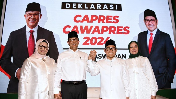 Bakal capres dari Partai NasDem Anies Baswedan dan bakal cawapres sekaligus Ketum PKB Muhaimin Iskandar atau Cak Imin resmi melakukan deklarasi. Deklarasi Anies-Cak Imin dilakukan di Hotel Majapahit, Surabaya, Sabtu (2/9/2023).