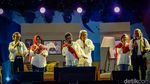 Bimbo-Yanti Bersaudara: Nostalgia Sekeluarga di Synchronize Fest