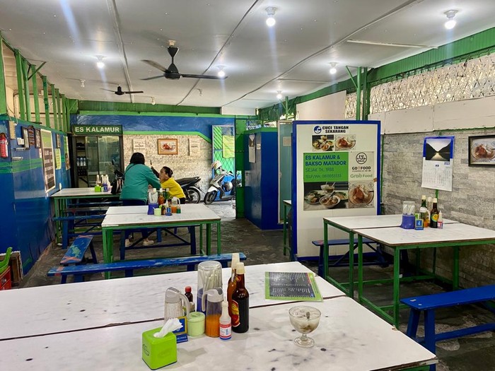 Di Mangga Besar Ada Bakso Matador dan Es Kalamur yang Legendaris Di Mangga Besar Ada Bakso Matador dan Es Kalamur yang Legendaris