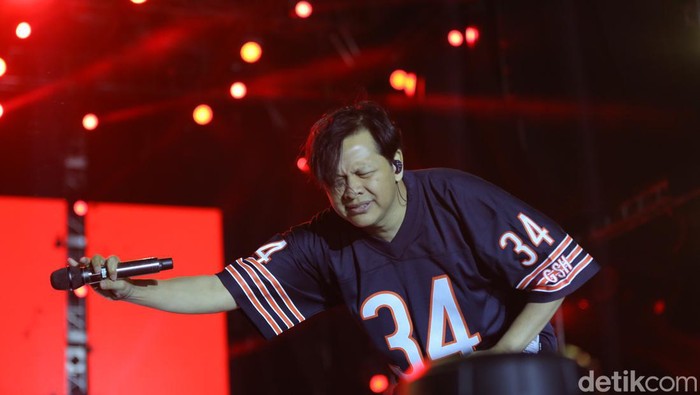 Penampilan Gigi Band di WJF 2023.