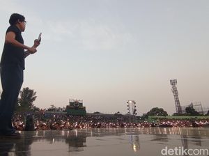Bersenja Galau Bersama Juicy Luicy di West Java Festival 2023