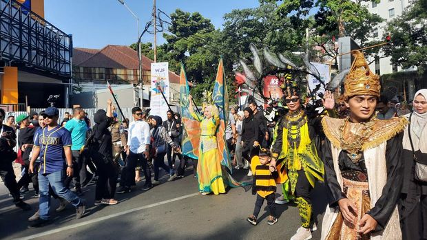 Karnaval West Java Festival Dihadiri Kang Emil