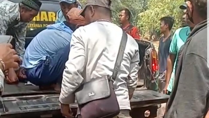 Korban carok di Jember dievakuasi