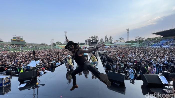 Pas Band Pas Band saat tampil di WJF 2023.