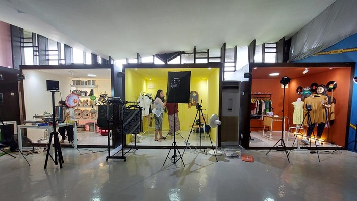 Profesi Host Live Shopping